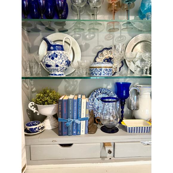 Vintage ombré effect blue Decorative Book collection - Picture 5 of 11